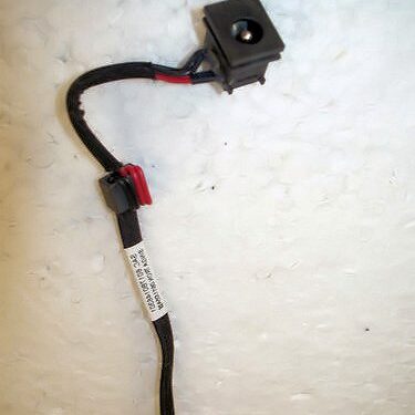 Toshiba DC Jack With Lead DCL300 Toshiba DC Jack With Lead DCL300