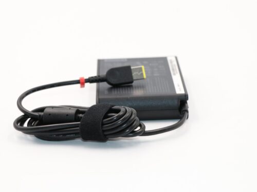 Lenovo 135W AC Adapter -  00HM686